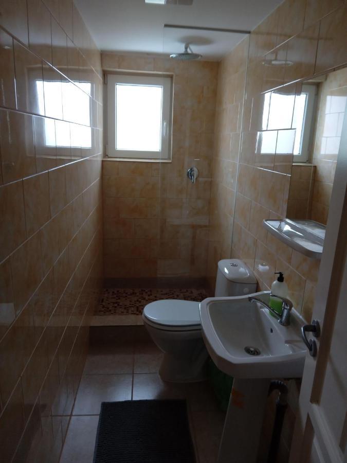 B&B Dumbrava Gura Humorului Buitenkant foto